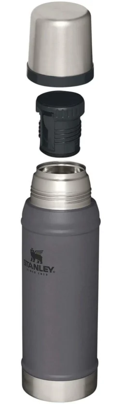 Thermosfles Stanley The Legendary Classic Bottle Charcoal 0,75L -Winkel Voor Kampeerartikelen Voor Buiten 11507100003