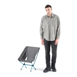 Campingstoel Helinox Chair Zero White -Winkel Voor Kampeerartikelen Voor Buiten 4 chairzeroblackmale185cmmodelcut2 1200px2000x 2