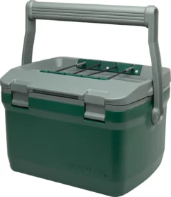 Koelbox Stanley The Easy Carry Outdoor Green 6,6L -Winkel Voor Kampeerartikelen Voor Buiten 5 Large JPG Adventure20Easy20Carry20Outdoor20Cooler207QT20Green